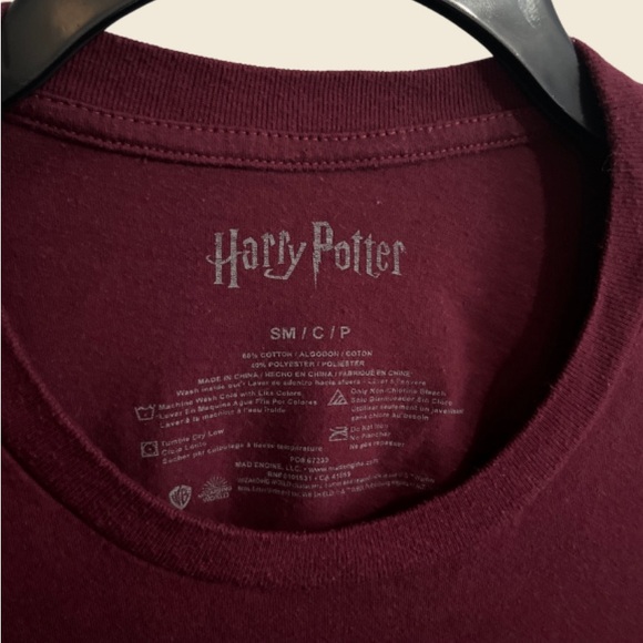 Harry Potter Hogwarts Alumni T-Shirt Men’s Size S - Picture 2 of 3